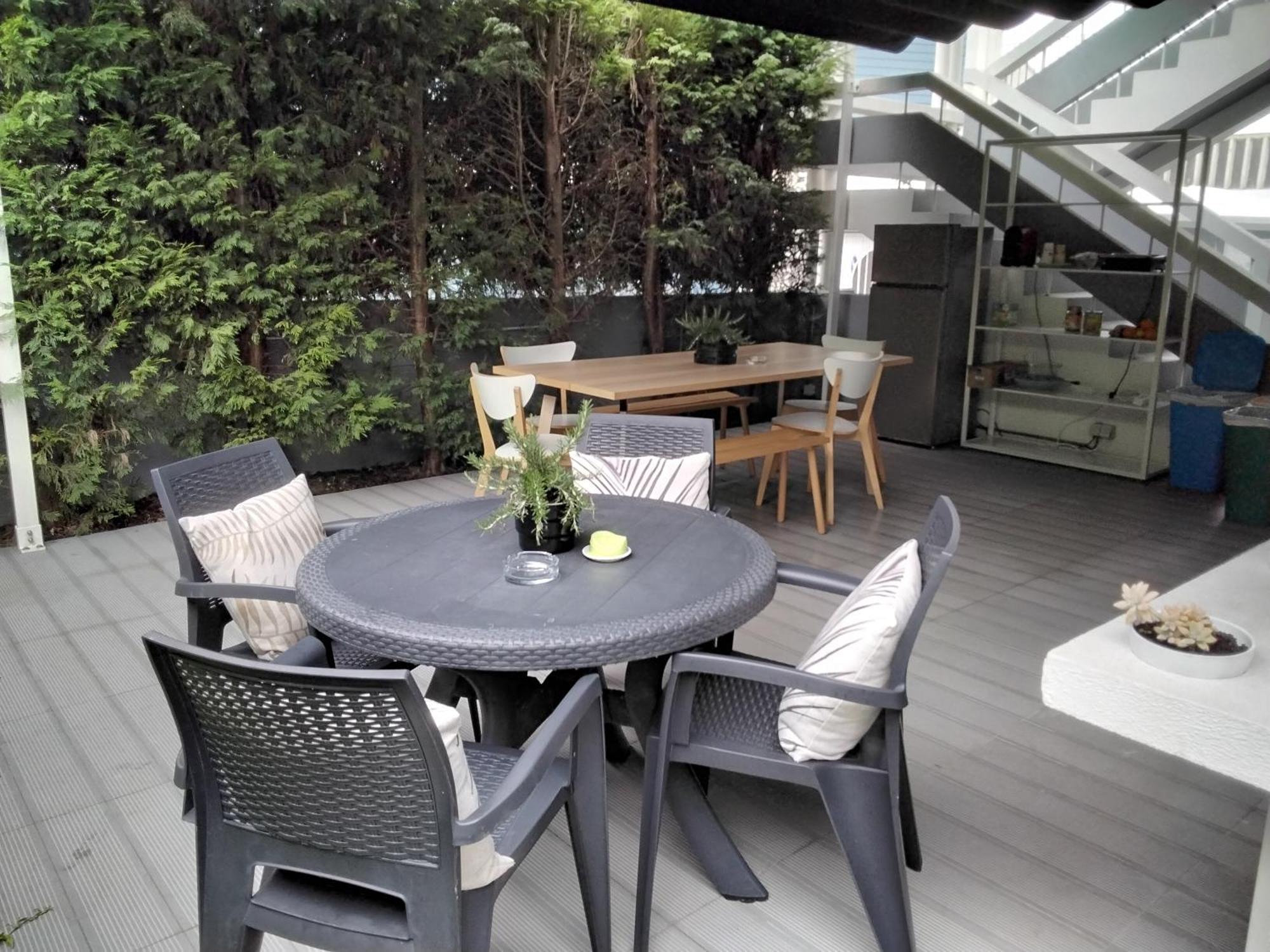 Buddies Charm Apt - Self Catering 阿威罗 外观 照片