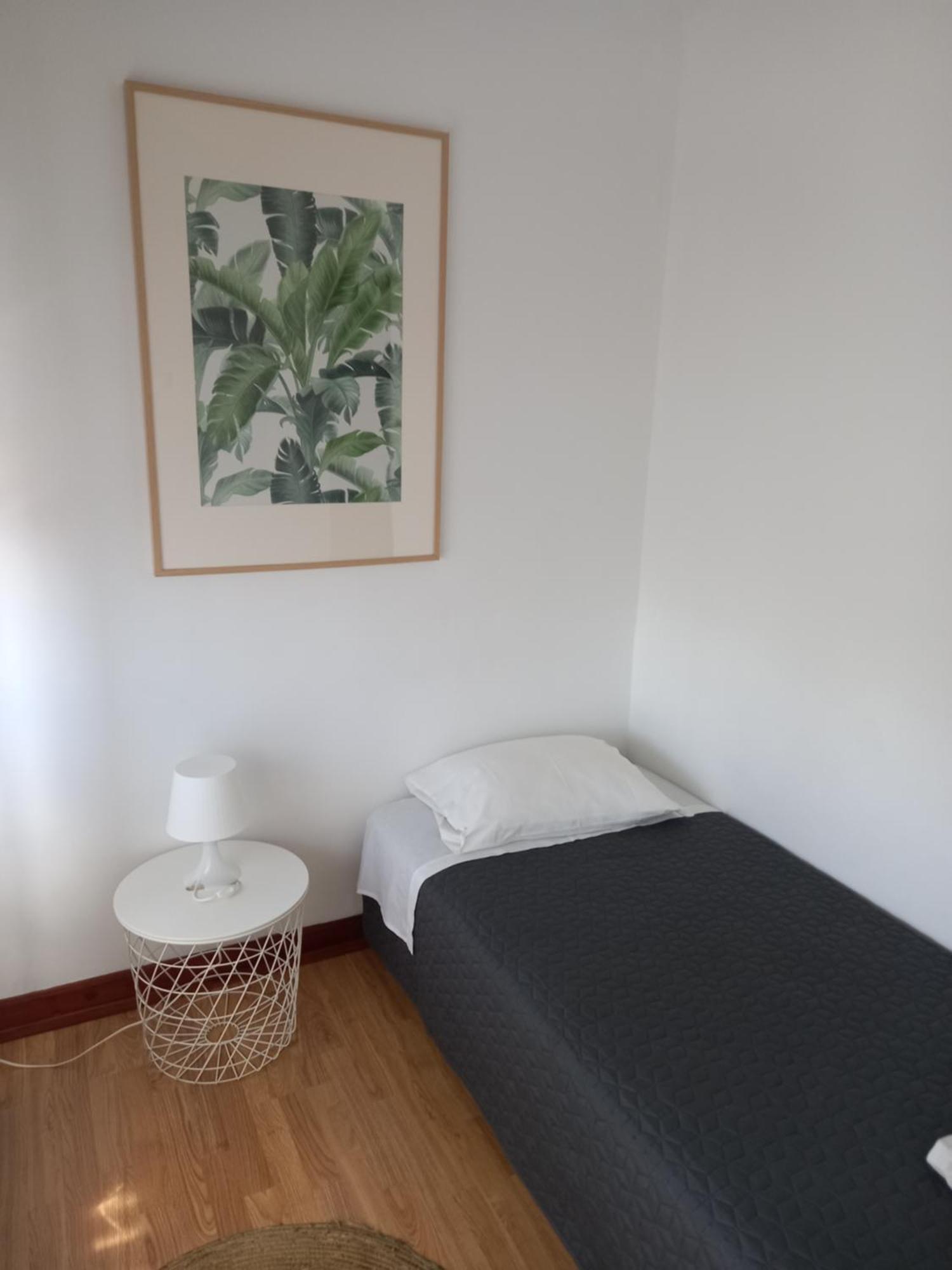 Buddies Charm Apt - Self Catering 阿威罗 外观 照片