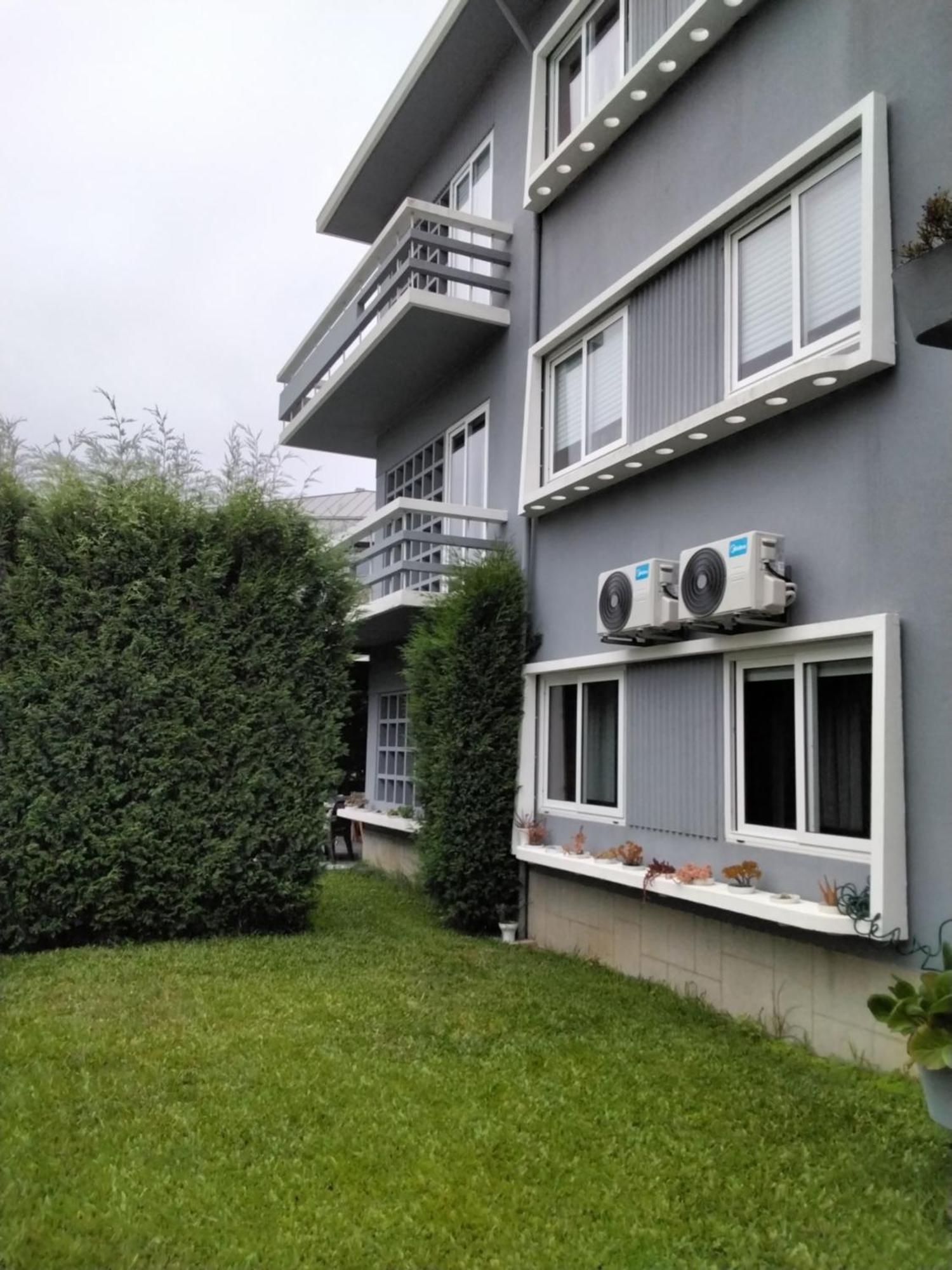Buddies Charm Apt - Self Catering 阿威罗 外观 照片