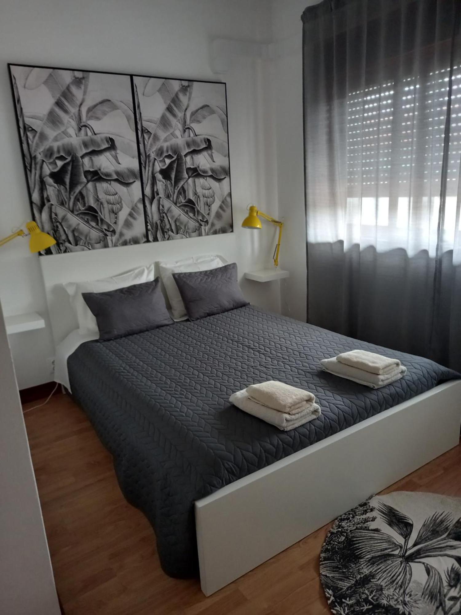 Buddies Charm Apt - Self Catering 阿威罗 外观 照片